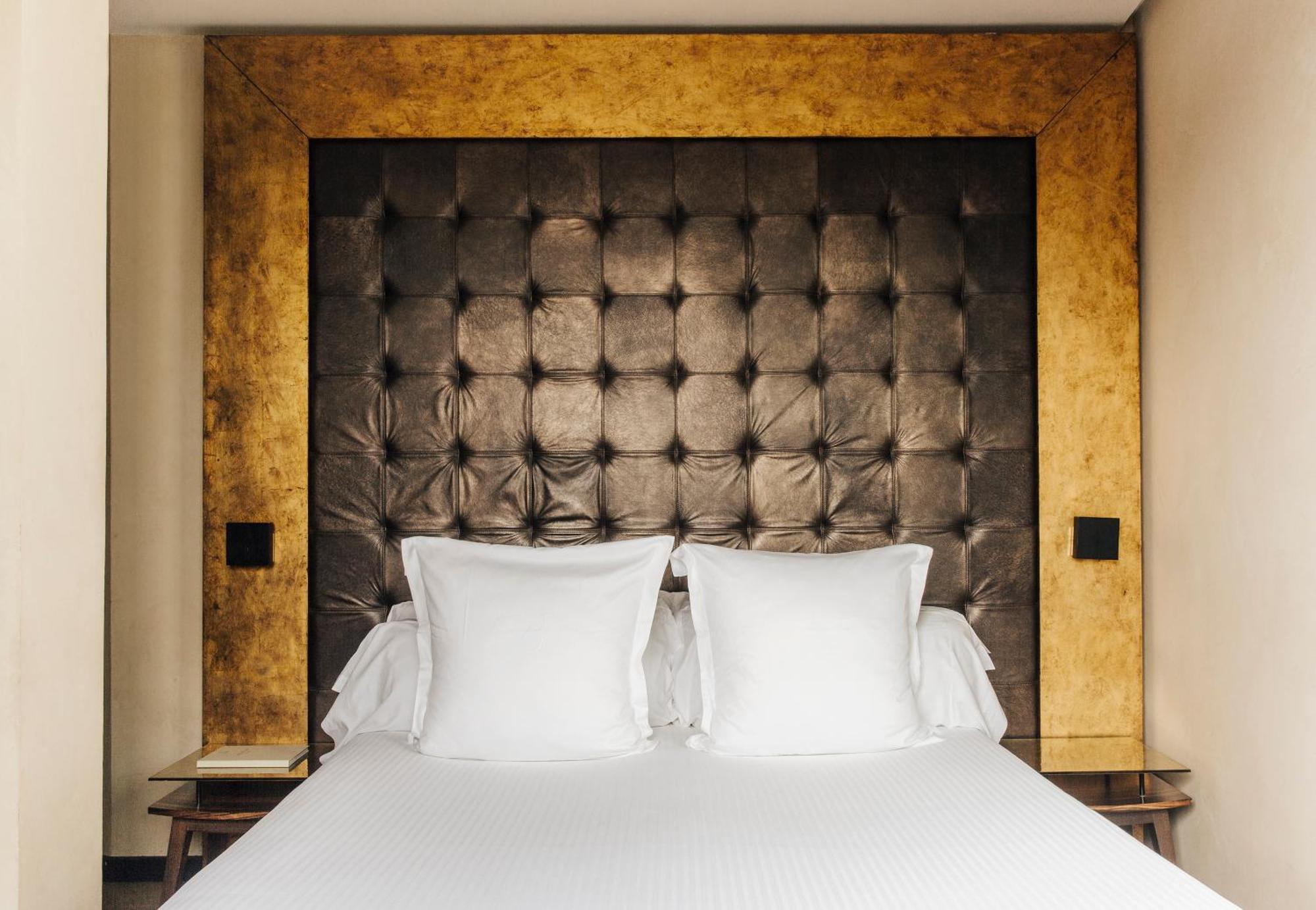 Jewel Suite Double with terrace and city view